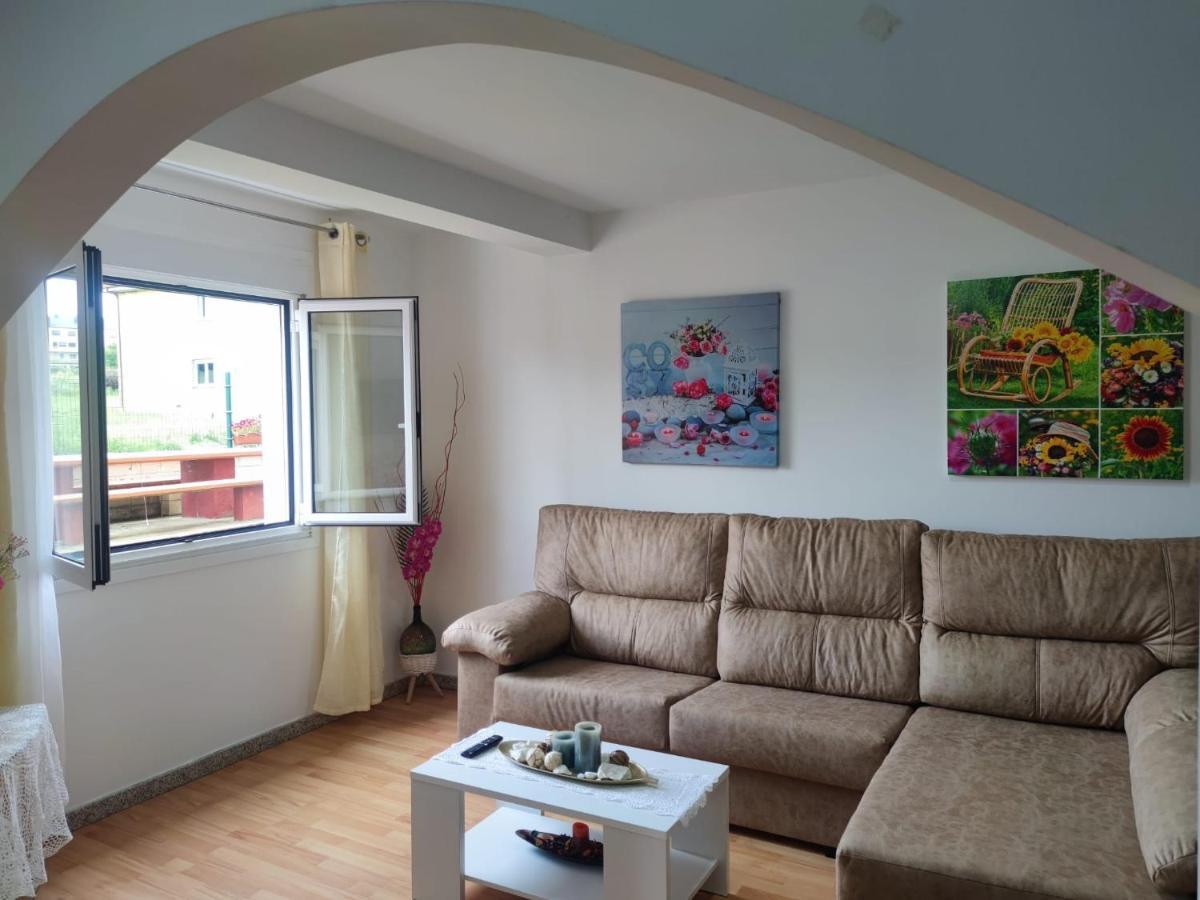 Apartamentos Turisticos Lemos O Pedrouzo Buitenkant foto